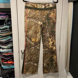 Under Armour Realtree Camo wide leg pants